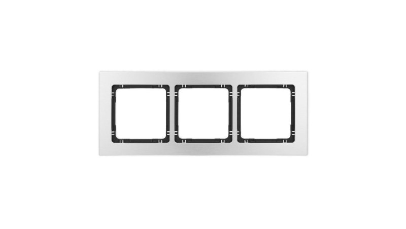DECO Ramka uniwersalna potrójna - aluminium szczotkowane (ramka: srebrna spód: czarny) 7-12-DRA-3 DECO Ramka uniwersalna potrójna - aluminium szczotkowane (ramka: srebrna spód: czarny) 7-12-DRA-3