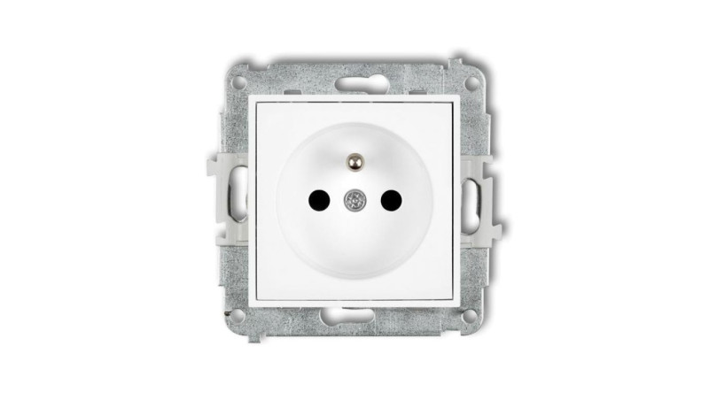 ICON Mechanizm gniazda pojedynczego z uziemieniem 2P+Z (przesłony torów prądowych) biały mat 25IGP-1zp ICON Mechanizm gniazda pojedynczego z uziemieniem 2P+Z (przesłony torów prądowych) biały mat 25IGP-1zp