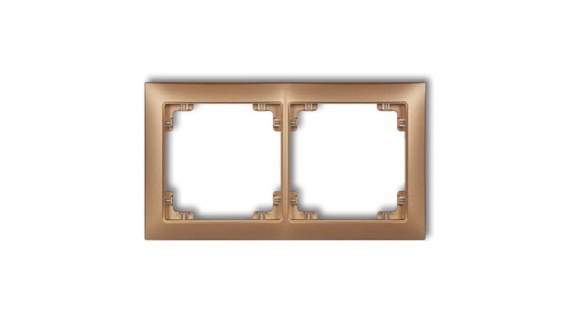 DECO Ramka uniwersalna podwójna z tworzywa DECO Soft złoty metalik 8DRSO-2 DECO Ramka uniwersalna podwójna z tworzywa DECO Soft złoty metalik 8DRSO-2