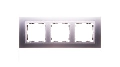 Simon 82 Ramka potrójna pozioma metalowa aluminium/ ramka pośrednia aluminium mat 82937-33