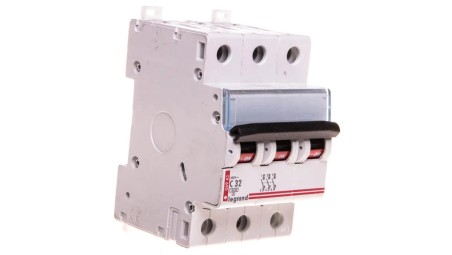 Wyłącznik nadprądowy 3P C 32A 10kA AC S313 TX3 404225