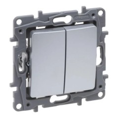 Niloe Selection Łącznik schodowy podwójny 10AX aluminium 762102