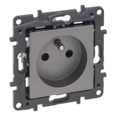 Niloe Step Gniazdo zasilające 2P+Z, zaciski automatyczne, z przesłoną stalowy 863433