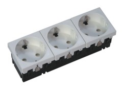 AKS Zielonka Gniazdo elektryczne 3x2P+Z schuko - Kopia