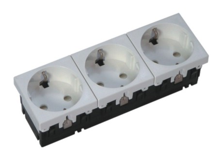 AKS Zielonka Gniazdo elektryczne 3x2P+Z schuko - Kopia