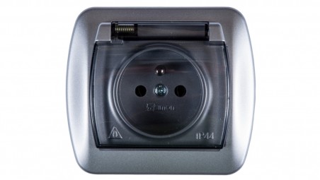 Simon Akord Gniazdo bryzgoszczelne z/u IP44 z klapką dymną aluminium metalizowane AGZ1Be/26a