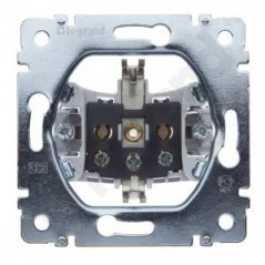 SISTENA LIFE Gniazdo pojedyncze z/u 16A IP20 SCHUKO 775921